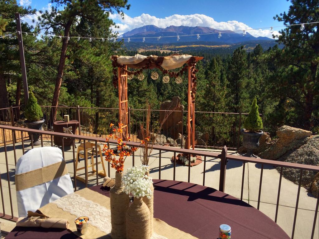 Pikes Peak Paradise Bed And Breakfast Woodland Park Exterior photo